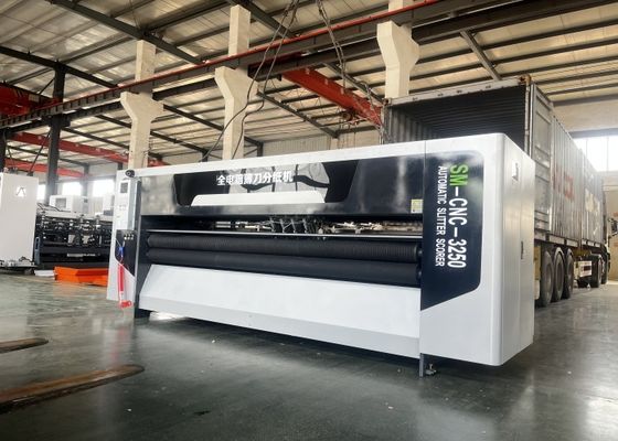Máquina de corte de lâmina de aço de tungstênio de precisão de tipo servo completo para corte de papelão ondulado grande
