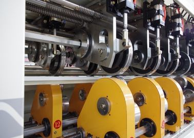 Máquina fina em linha do marcador da talhadeira da lâmina do NC, tipo servo máquina de corte do papel ondulado